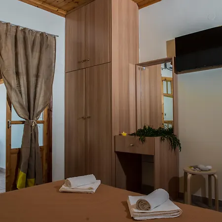 Hotel Summer Bed 2*