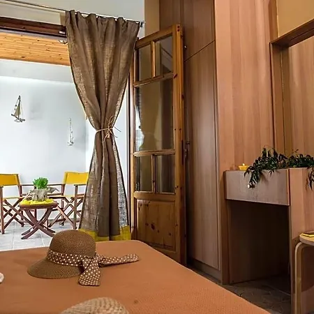 Summer Bed فندق نيدري