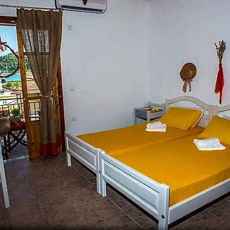 Summer Bed فندق نيدري